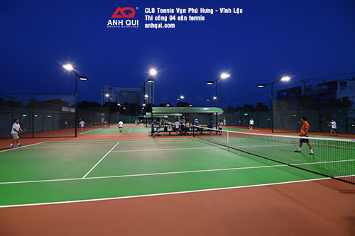 Thi-cong-san-tennis-Van-Phu-Hung-Vinh-Loc-SportMaster
